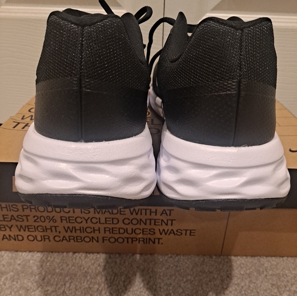 Nike Revolution 6 Next Nature Black White size 11.5 - Picture 5 of 10